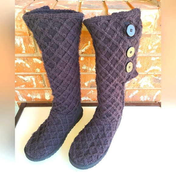 Womens Tall Ugg Latice Cardi Sweater Knit 3 Button Boots, Size 7 - Picture 1 of 12